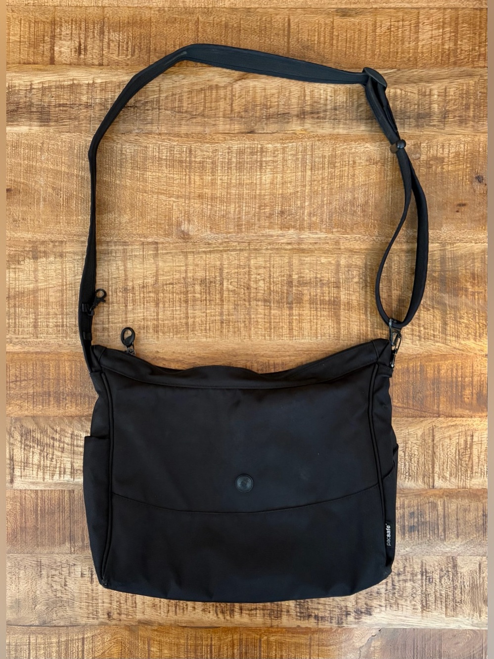 Pacsafe Citysafe 200 Anti-Theft Handbag